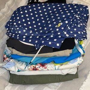Men bundle shorts/swim trunks